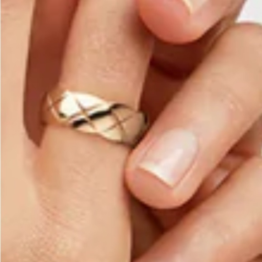 Designer Channel Ring - Picture 4 of 9